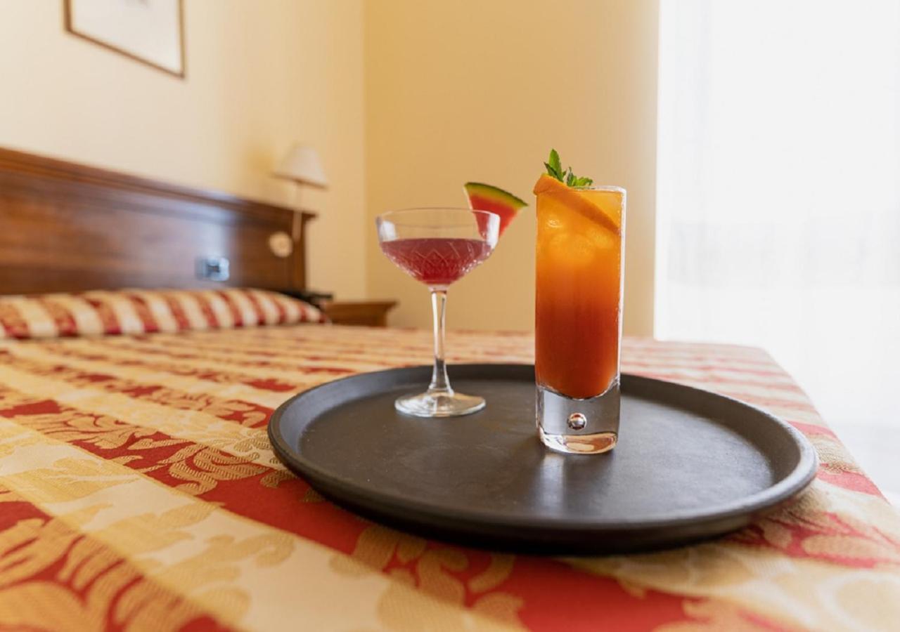 Hotel Villa Delle Rose Ористано Экстерьер фото