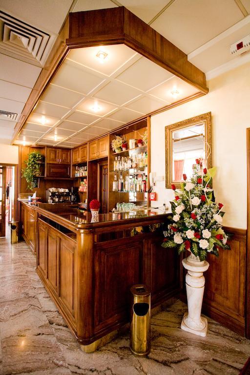 Hotel Villa Delle Rose Ористано Экстерьер фото